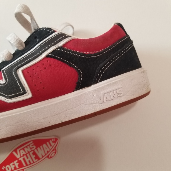 Vans CC Lowland Black and Chili Pepper Sneakers EXCELLENT Condition - Picture 4 of 13